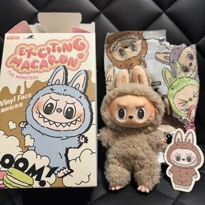 Authentic Exciting Macaron Vinyl Face Figure Popmart toffee